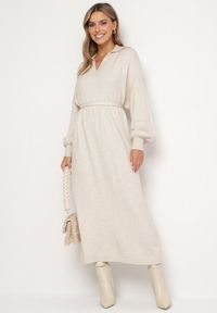 Born2be - Jasnobeżowa Pudełkowa Sukienka Sweterkowa z Wiskozą Szerokimi Rękawami i Kołnierzykiem Rinfera. Kolor: beżowy. Materiał: wiskoza. Typ sukienki: proste. Styl: wizytowy, elegancki #4