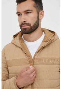 TOMMY HILFIGER - Tommy Hilfiger kurtka męska kolor beżowy przejściowa. Okazja: na co dzień. Kolor: beżowy. Styl: casual #2