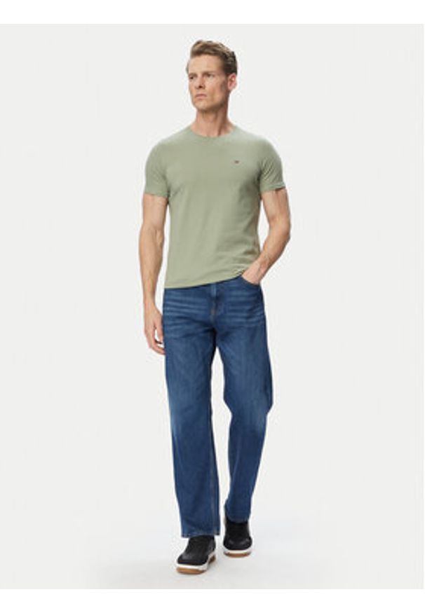 Tommy Jeans T-Shirt DM0DM04411 Khaki Slim Fit. Kolor: brązowy. Materiał: bawełna