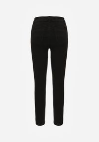 Renee - Czarne Jeansy o Fasonie Skinny Push Up Vosea. Kolor: czarny. Styl: elegancki #2