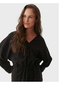 Tatuum Sukienka codzienna Konti T2221.194 Czarny Regular Fit. Okazja: na co dzień. Kolor: czarny. Materiał: wiskoza. Typ sukienki: proste. Styl: casual #3