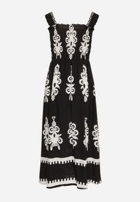 Born2be - Czarna Wiskozowa Sukienka o Rozkloszowanym Kroju w Ornamentny Wzór Adoxie. Okazja: na co dzień, na spacer. Kolor: czarny. Materiał: wiskoza. Długość rękawa: na ramiączkach. Typ sukienki: rozkloszowane, proste. Styl: klasyczny, casual #4