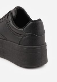 Renee - Czarne Sneakersy na Platformie Ozdobionej Tłoczeniem Vaiviera. Okazja: na co dzień, na spacer. Kolor: czarny. Materiał: jeans. Wzór: aplikacja. Obcas: na platformie. Sport: turystyka piesza #8