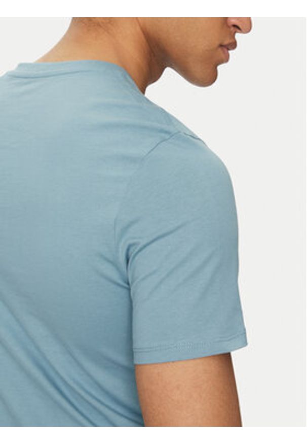 Guess T-Shirt M2YI71 I3Z14 Niebieski Regular Fit. Kolor: niebieski. Materiał: bawełna