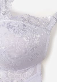 Born2be - Biały Klasyczny Biustonosz Zdobiony Koronką Idarodia. Kolor: biały. Materiał: koronka. Wzór: koronka, aplikacja #3