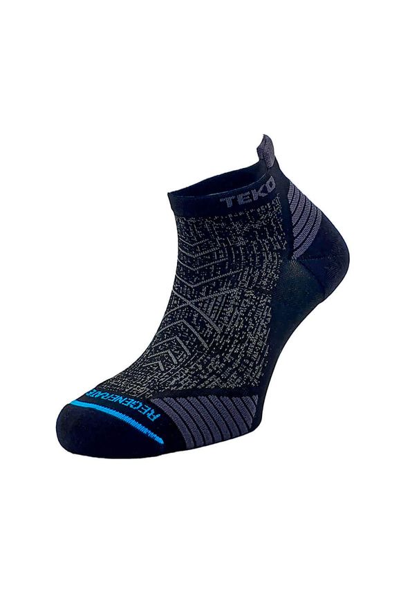 TEKO - Skarpety do biegania Teko ecoRUN Low Cut Light Half Cushion 2.0. Kolor: szary. Sport: turystyka piesza