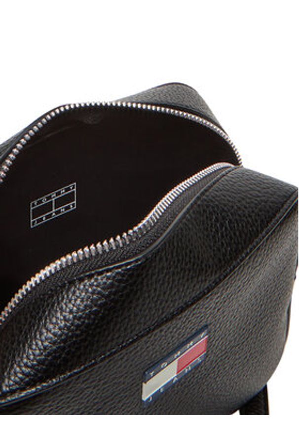 Tommy Jeans Torebka Tjw Must Camera Bag AW0AW17543 Czarny. Kolor: czarny. Materiał: skórzane