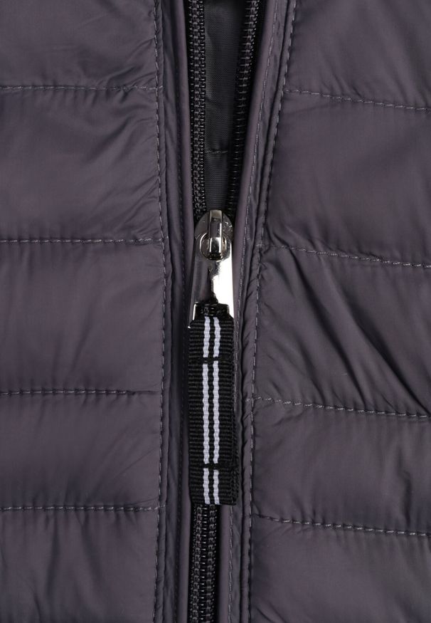 Born2be - Szara Pikowana Kurtka Przejściowa z Kapturem z Lamówką i Ściągaczami Zidara. Okazja: na spacer. Typ kołnierza: kaptur. Kolor: szary. Materiał: jeans, dresówka, poliester