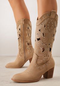 Born2be - Ciemnobeżowe Botki Kowbojki VICES na Obcasie z Ażurową Cholewką z Nitami Rienatea. Okazja: na co dzień. Kolor: beżowy. Materiał: zamsz, jeans. Szerokość cholewki: normalna. Wzór: ażurowy. Obcas: na obcasie. Styl: casual. Wysokość obcasa: średni #9