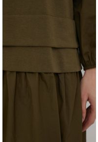 Vero Moda sukienka kolor zielony mini rozkloszowana. Kolor: zielony. Materiał: tkanina, włókno, dzianina, materiał. Długość rękawa: długi rękaw. Typ sukienki: rozkloszowane. Długość: mini #6