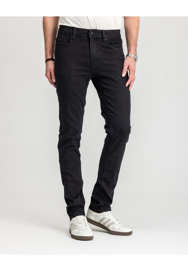 MARCUS - Męskie Spodnie Jeansowe Marcus Sebb 2214 Dry Black 14-200301. Stan: podwyższony. Sezon: lato