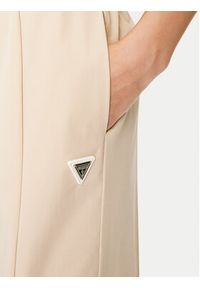 Guess Spodnie cargo Aurelie V4YB06 WG982 Beżowy Regular Fit. Kolor: beżowy. Materiał: syntetyk #4