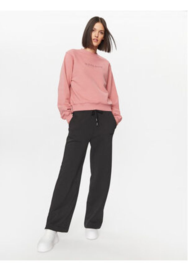 Woolrich Bluza Logo CFWWSW0115FRUT3164 Różowy Relaxed Fit. Kolor: różowy. Materiał: bawełna