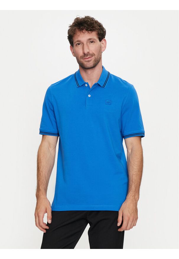 Bugatti Polo 8150 55001A Niebieski Slim Fit. Typ kołnierza: polo. Kolor: niebieski. Materiał: bawełna