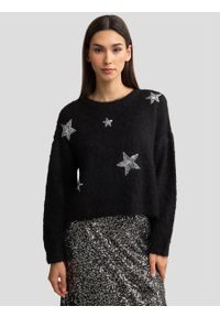 Big-Star - Sweter damski z dodatkiem wełny z aplikacją czarny Starlia 906. Kolor: czarny. Materiał: wełna. Długość: krótkie. Wzór: aplikacja. Styl: retro