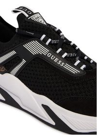 Guess Sneakersy 180662 Czarny. Kolor: czarny. Materiał: materiał #5