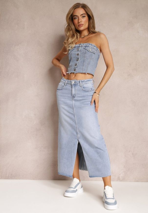 Renee - Jasnoniebieska Spódnica Maxi z Rozcięciem z Jeansu Vonuline. Stan: podwyższony. Kolor: niebieski. Materiał: jeans. Styl: elegancki, sportowy