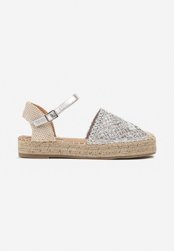 Born2be - Srebrne Espadryle na Grubej Podeszwie z Plecionką i Sprzączką Anadila. Nosek buta: okrągły. Zapięcie: sprzączka. Kolor: srebrny. Materiał: materiał. Styl: wakacyjny, klasyczny