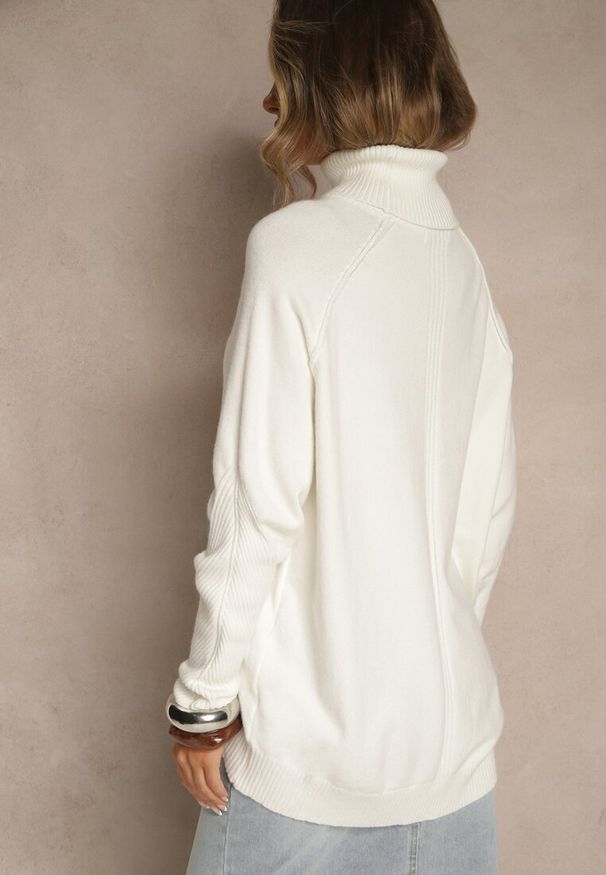 Renee - Biały Golf z Domieszką Kaszmiru o Prostym Kroju Zoirsova. Okazja: na co dzień. Typ kołnierza: golf. Kolor: biały. Materiał: kaszmir. Długość rękawa: długi rękaw. Długość: długie. Styl: casual, elegancki