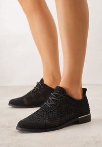 Born2be - Czarne Ażurowe Półbuty z Metaliczną Wstawką Homonis. Okazja: na co dzień. Kolor: czarny. Wzór: ażurowy. Styl: casual, elegancki #2