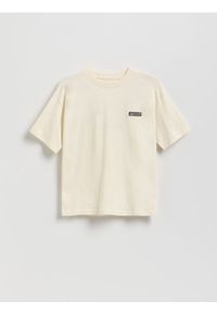 Reserved - Bawełniany t-shirt oversize - złamana biel. Materiał: bawełna