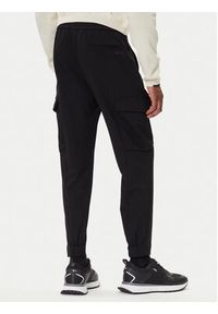 BOSS Spodnie materiałowe T_Urbanex Cargo 50547454 Czarny Regular Fit. Kolor: czarny. Materiał: syntetyk