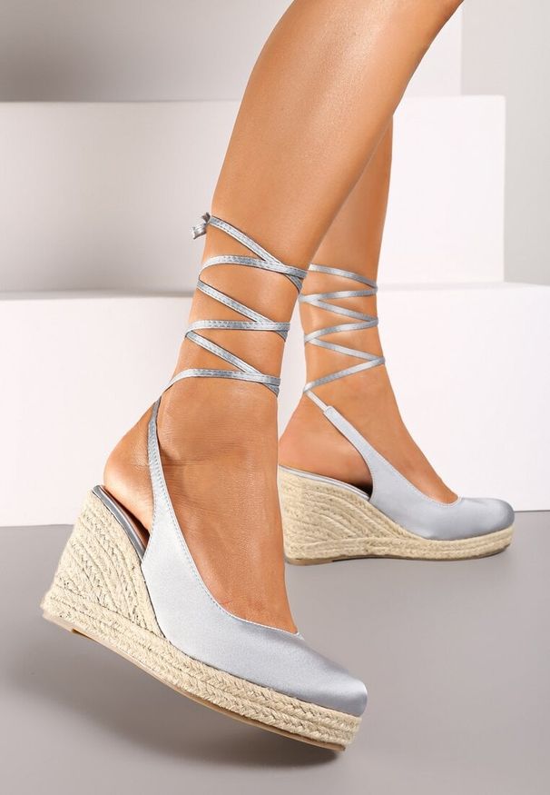 Born2be - Szare Satynowe Sandały w Stylu Espadryli na Plecionym Koturnie Fasoise. Kolor: szary. Materiał: satyna. Obcas: na koturnie