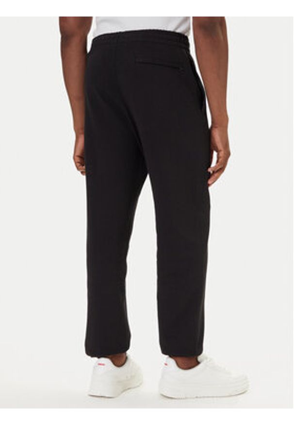 Calvin Klein Jeans Spodnie dresowe LV04RD241G Czarny Regular Fit. Kolor: czarny. Materiał: bawełna