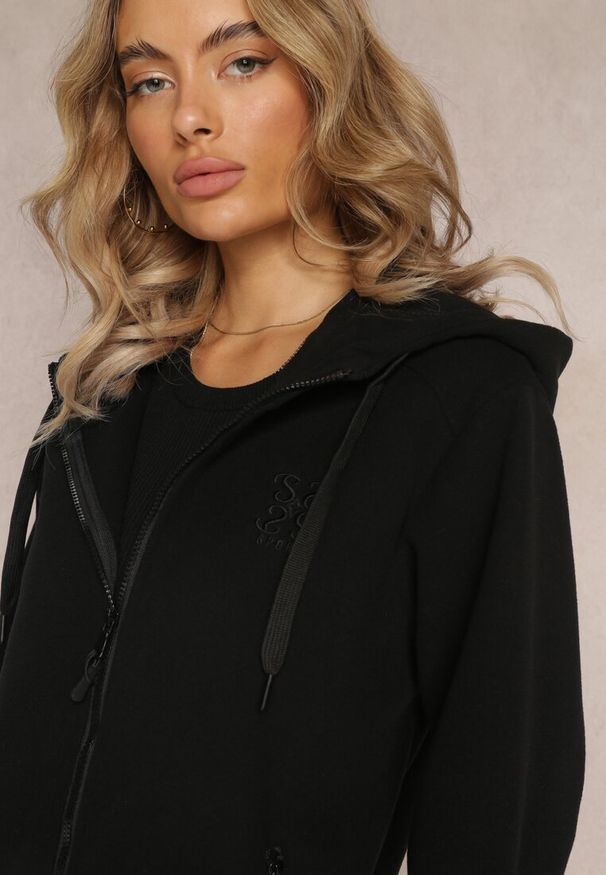 Renee - Czarna Sportowa Bluza Zapinana na Suwak z Haftowanym Napisem Kelso. Kolor: czarny. Materiał: bawełna. Wzór: haft, napisy. Styl: sportowy