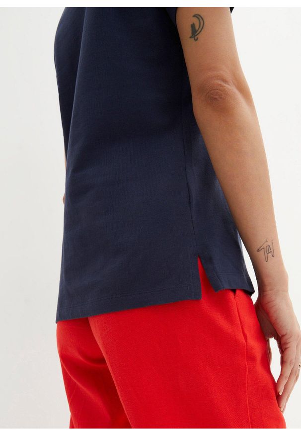 bonprix - Shirt polo. Typ kołnierza: polo. Kolor: niebieski. Wzór: aplikacja. Styl: klasyczny