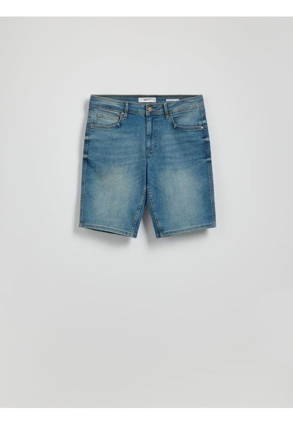 Reserved - Jeansowe szorty slim fit - indigo jeans. Materiał: jeans
