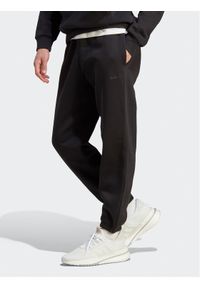 Adidas - adidas Spodnie dresowe All SZN Fleece IB4048 Czarny Regular Fit. Kolor: czarny. Materiał: bawełna, dresówka #1