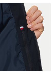 TOMMY HILFIGER - Tommy Hilfiger Kurtka przejściowa MW0MW34470 Granatowy Regular Fit. Kolor: niebieski. Materiał: syntetyk #5