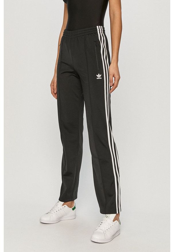 adidas Originals - Spodnie GN2819 GN2819-BLACK. Kolor: czarny. Materiał: materiał, dzianina