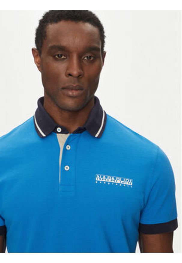 Napapijri Polo E-Zeri NP0A4ID4 Niebieski Regular Fit. Typ kołnierza: polo. Kolor: niebieski. Materiał: bawełna