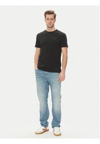 TOMMY HILFIGER - Tommy Hilfiger T-Shirt UM0UM03362 Czarny Regular Fit. Kolor: czarny. Materiał: bawełna