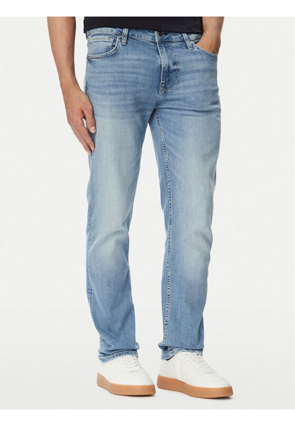 Guess Jeansy Finnley M6YAS2 D1479 Niebieski Slim Tapered Fit. Kolor: niebieski