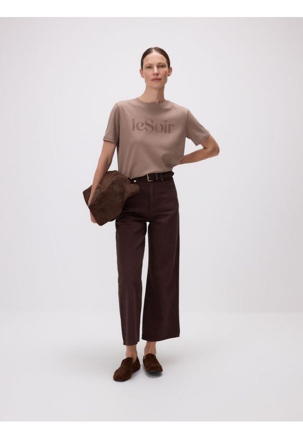 Reserved - T-shirt z nadrukiem - brązowy. Kolor: brązowy. Materiał: dzianina, bawełna. Wzór: nadruk