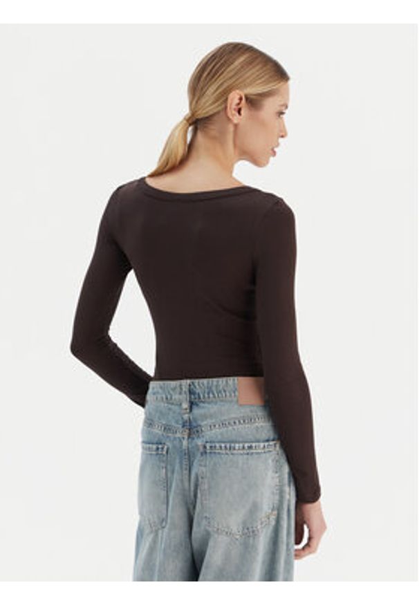 Guess Body V4YP07 J1314 Brązowy Slim Fit. Kolor: brązowy. Materiał: bawełna