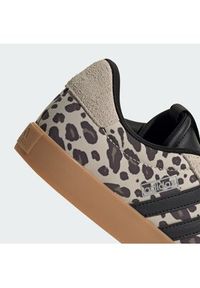 Adidas - adidas Sneakersy Vl Court 3.0 Shoes KI2689 Beżowy. Kolor: beżowy. Materiał: zamsz, skóra #4