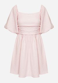 Born2be - Różowa Sukienka Rozkloszowana z Bufiastymi Rękawami i Kwadratowym Dekoltem Galzemis. Okazja: na co dzień. Typ kołnierza: dekolt kwadratowy. Kolor: różowy. Styl: klasyczny, casual, elegancki #4