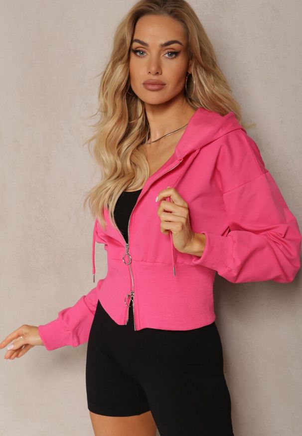 Renee - Fuksjowa Taliowana Bluza z Kapturem Zapinana na Zamek Błyskawiczny Vireapa. Typ kołnierza: kaptur. Kolor: różowy. Styl: klasyczny