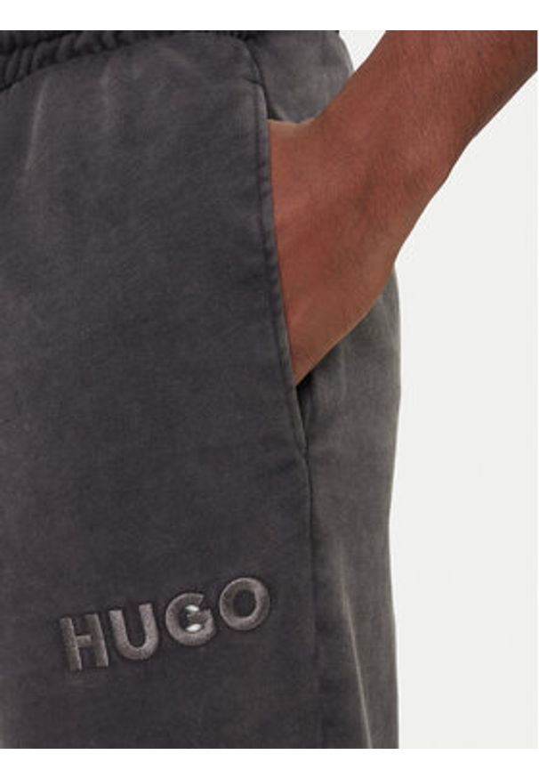 Hugo - HUGO Spodnie dresowe Delwony 50546385 Szary Relaxed Fit. Kolor: szary. Materiał: bawełna