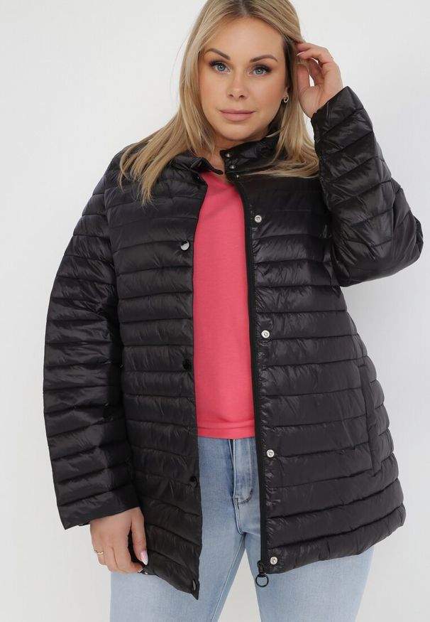 Born2be - Czarna Kurtka Elanassa. Typ kołnierza: kołnierzyk stójkowy. Kolekcja: plus size. Kolor: czarny