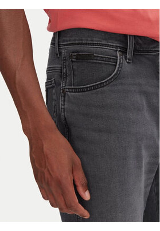 Wrangler Szorty jeansowe Texas 112364833 Szary Regular Fit. Kolor: szary. Materiał: bawełna