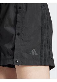 Adidas - adidas Szorty sportowe IB4757 Czarny Regular Fit. Kolor: czarny. Materiał: syntetyk