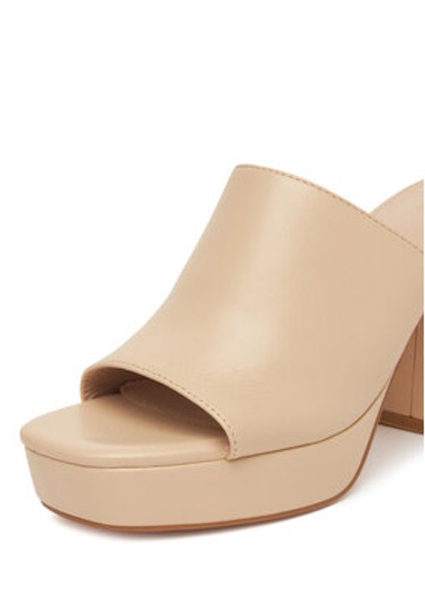 DeeZee Klapki KK5606-1 Beżowy. Kolor: beżowy. Materiał: materiał, syntetyk