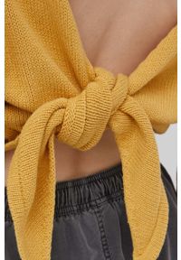 Roxy sweter damski kolor żółty. Kolor: żółty. Materiał: dzianina. Długość rękawa: długi rękaw. Długość: długie