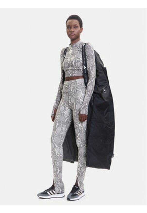 Adidas by Stella McCartney - adidas by Stella McCartney Kurtka zimowa IX3081 Czarny Loose Fit. Kolor: czarny. Materiał: syntetyk. Sezon: zima