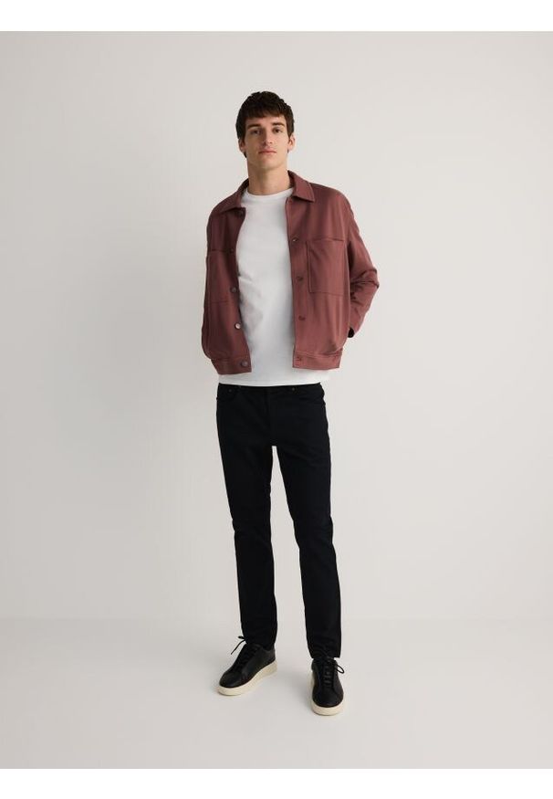 Reserved - Kurtka z kołnierzem - bordowy. Kolor: czerwony. Materiał: dzianina, wiskoza